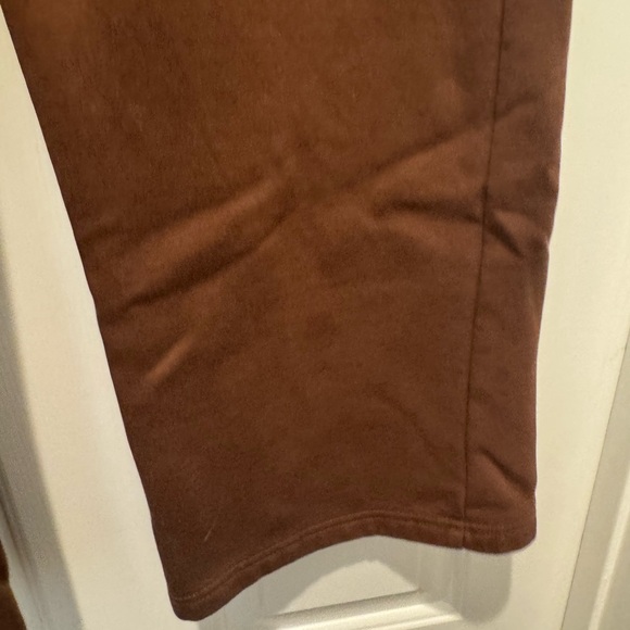 The Beach Club Brown Sweatpants with White Drawstring Size XL - Picture 7 of 12